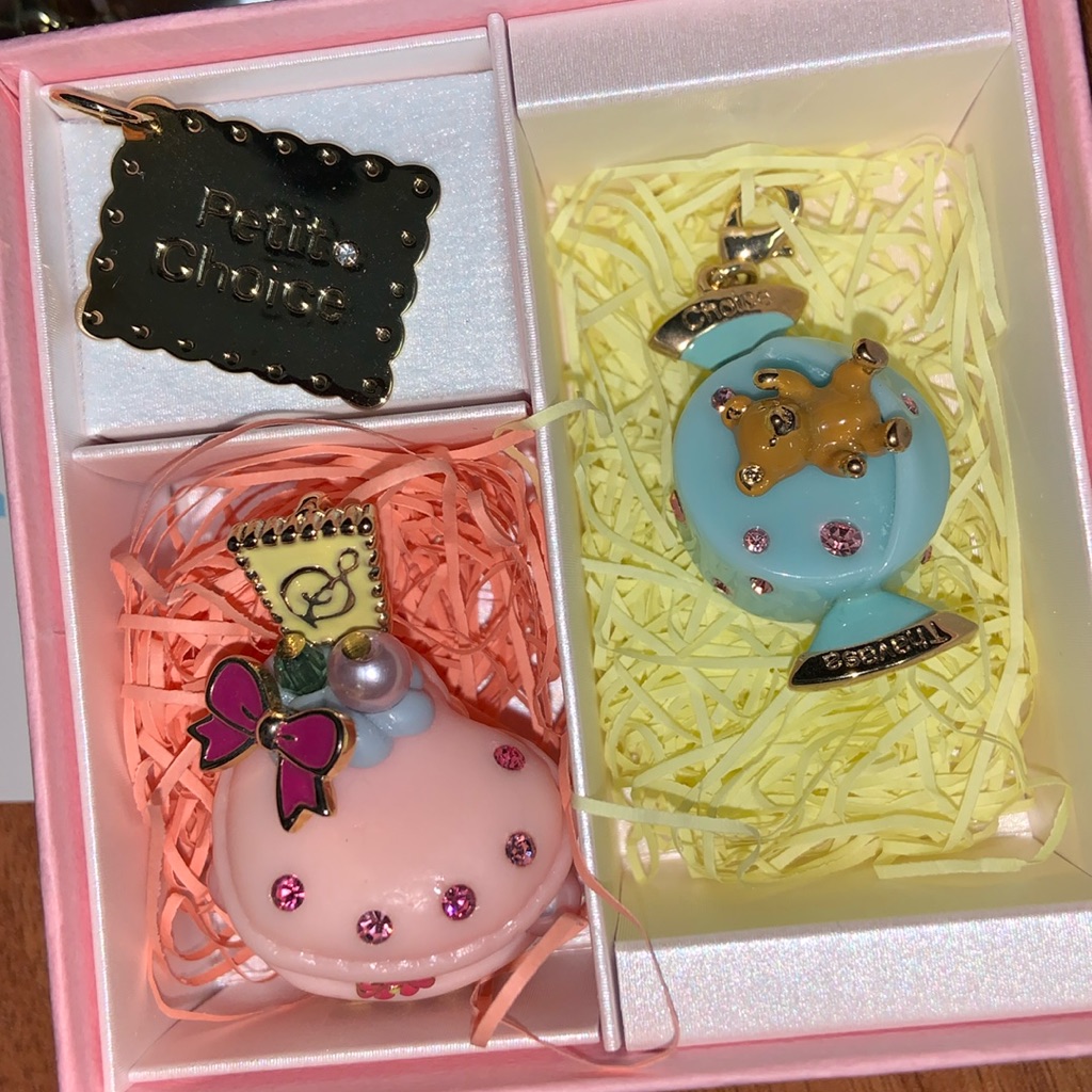 Brand New In Box Samantha Thavasa Petit Choice Charms And Attachments